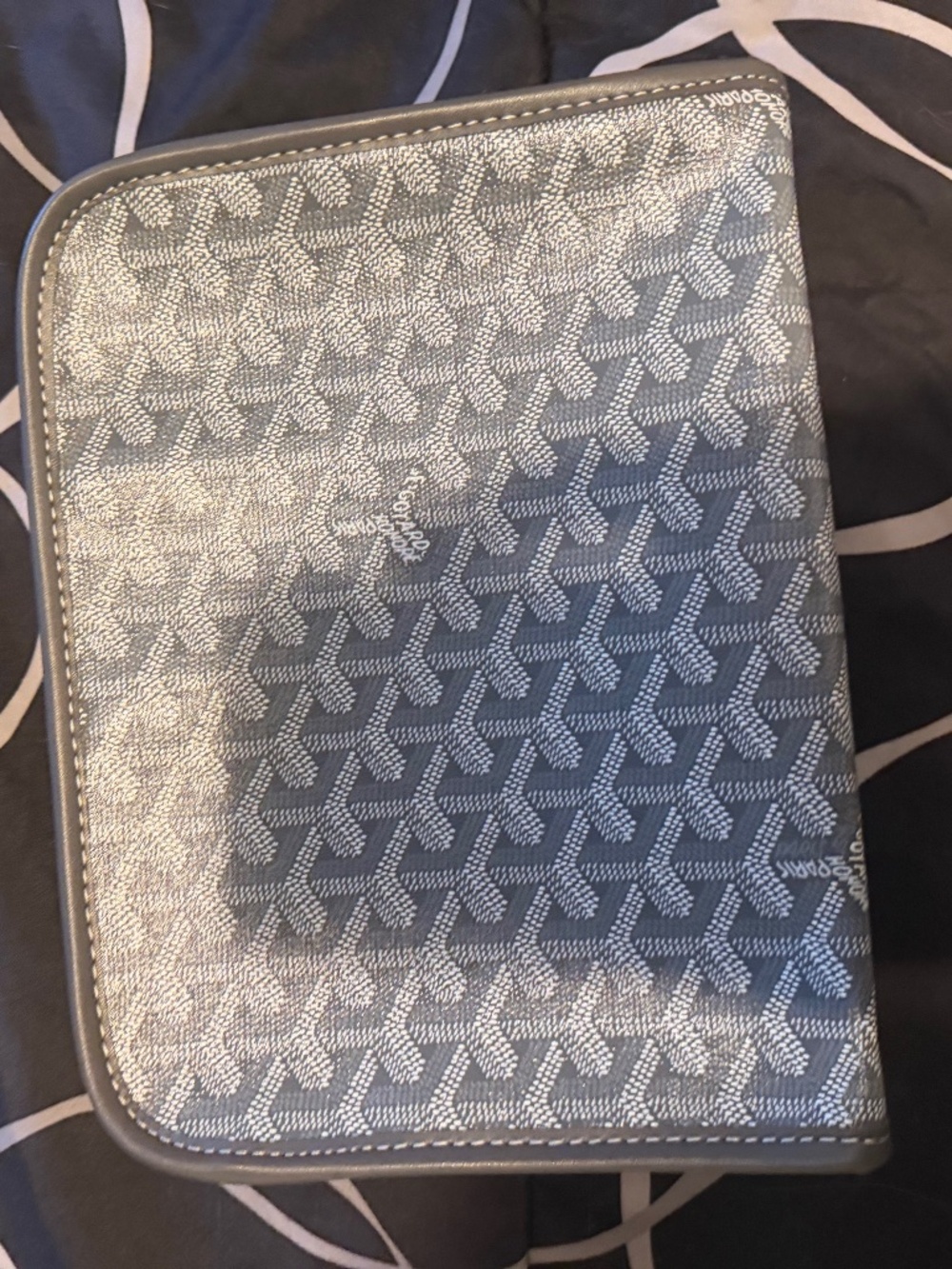 Preowned goyard